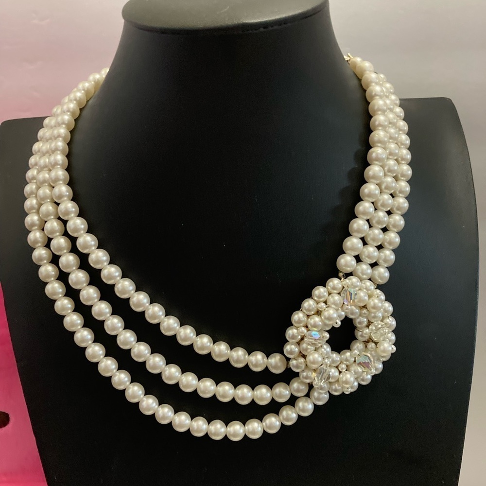 Vintage faux pearl 3 strand necklace. Signed Japan​​